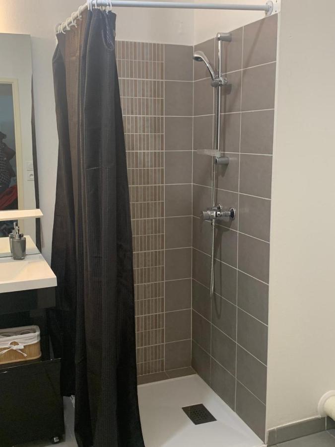 Appartement Lac Rose - Parking, Metro, Jusqu'A 4 Personnes Marseille Eksteriør bilde